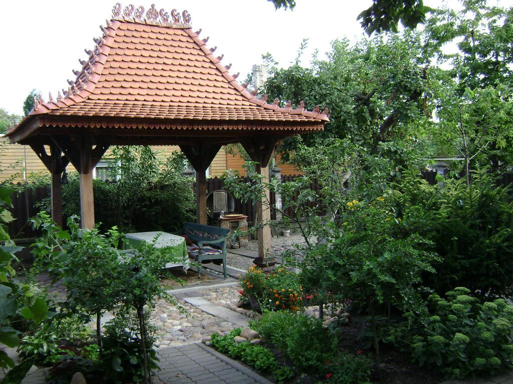 Hotel Pas Birute à Kaunas Extérieur photo